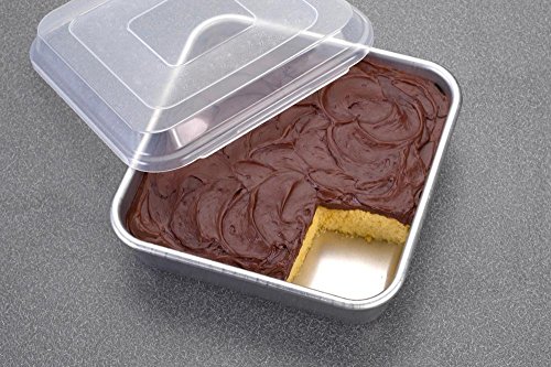  Nordic Ware Natural Aluminum Commercial Square Cake Pan with Lid,  Exterior 9.88 x 9.88 Inches: Home & Kitchen